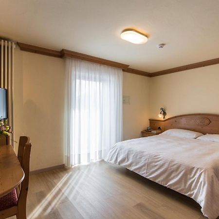 Hotel Colfosco San Martino Di Castrozza Exteriör bild