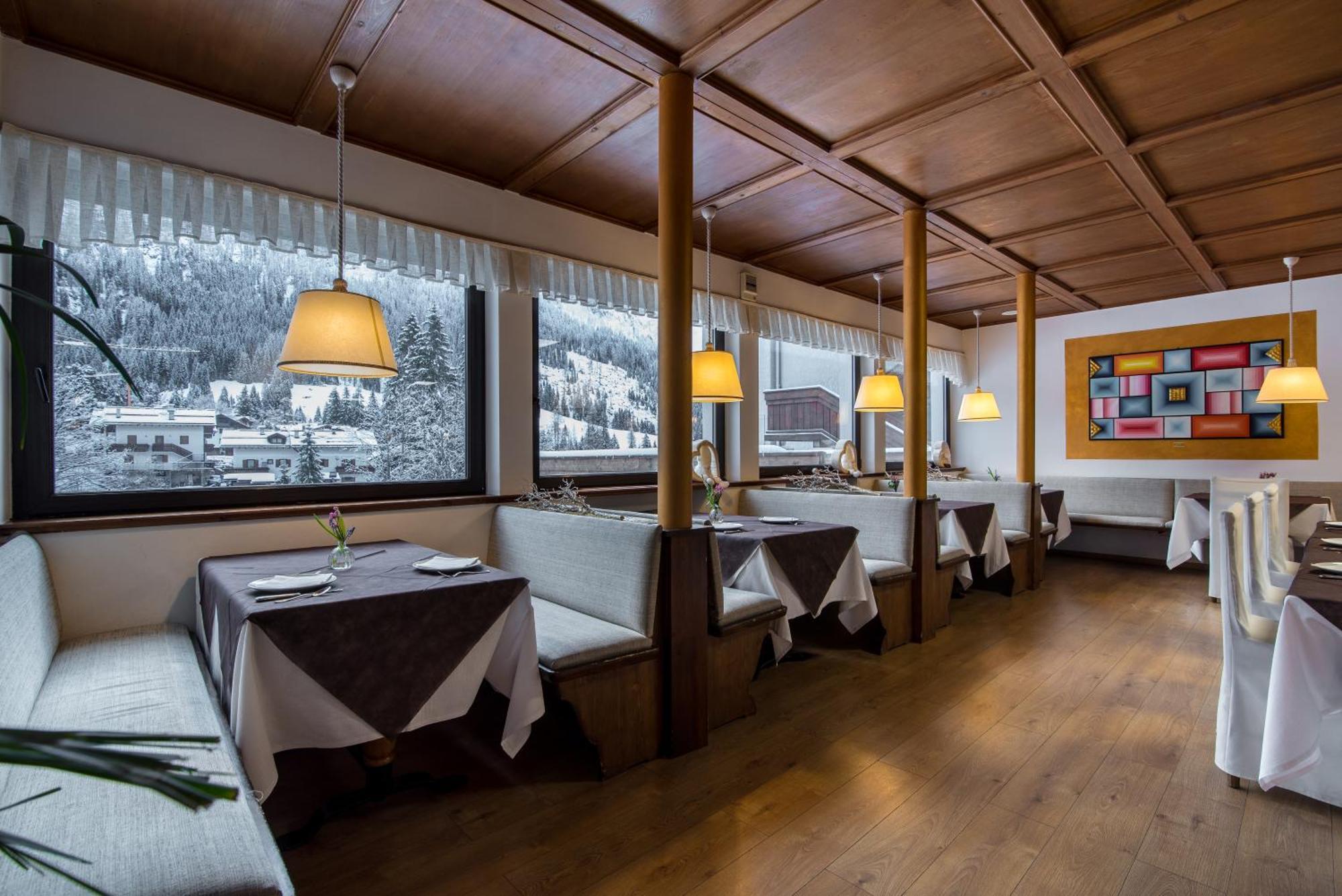 Hotel Colfosco San Martino Di Castrozza Exteriör bild