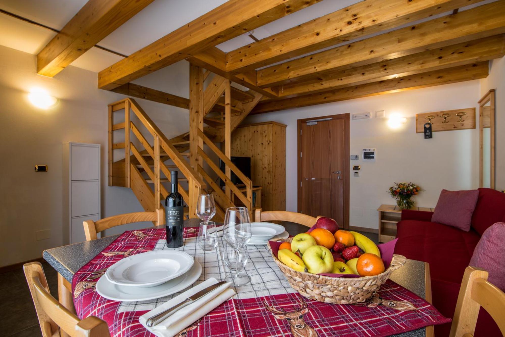 Hotel Colfosco San Martino Di Castrozza Rum bild