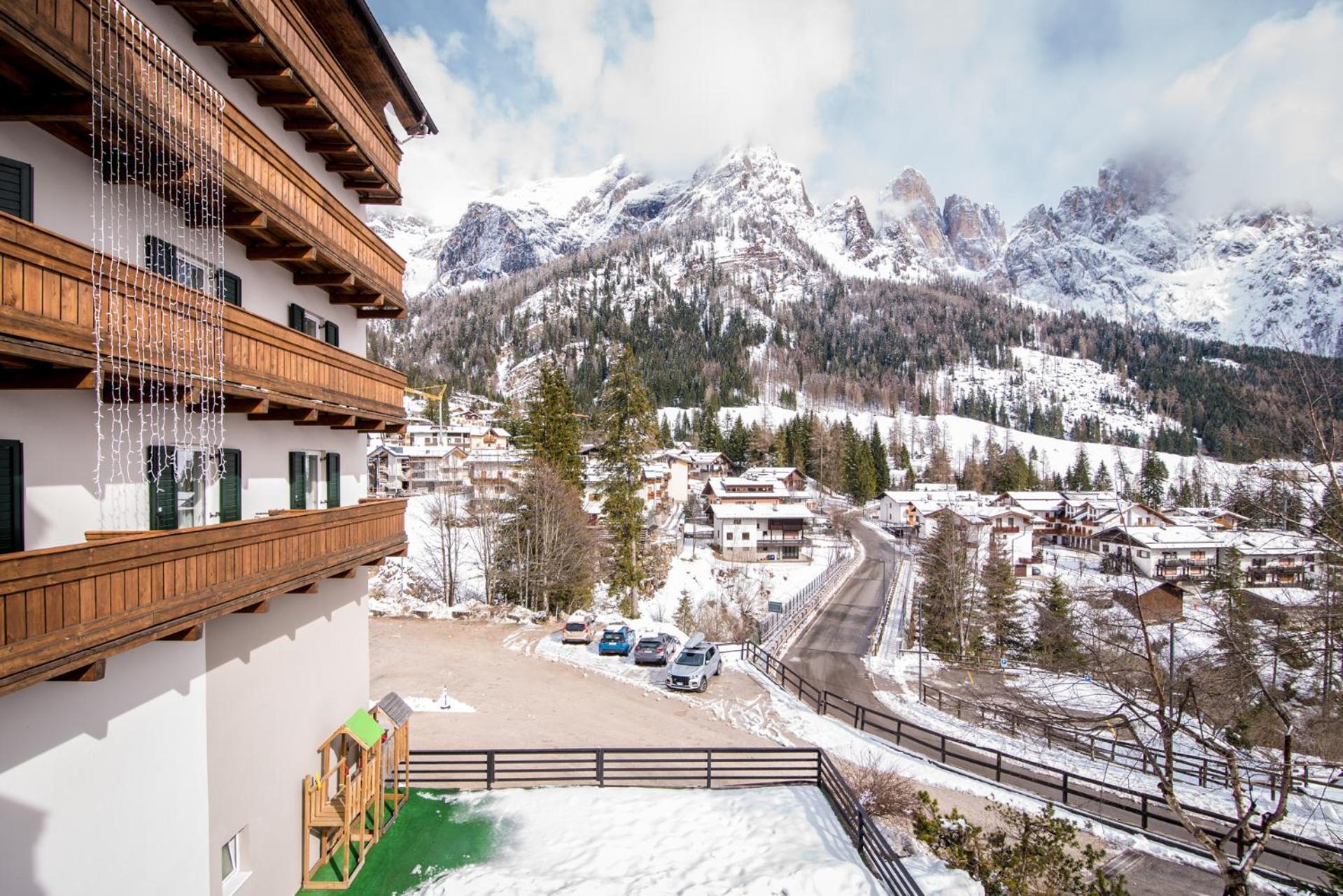 Hotel Colfosco San Martino Di Castrozza Exteriör bild