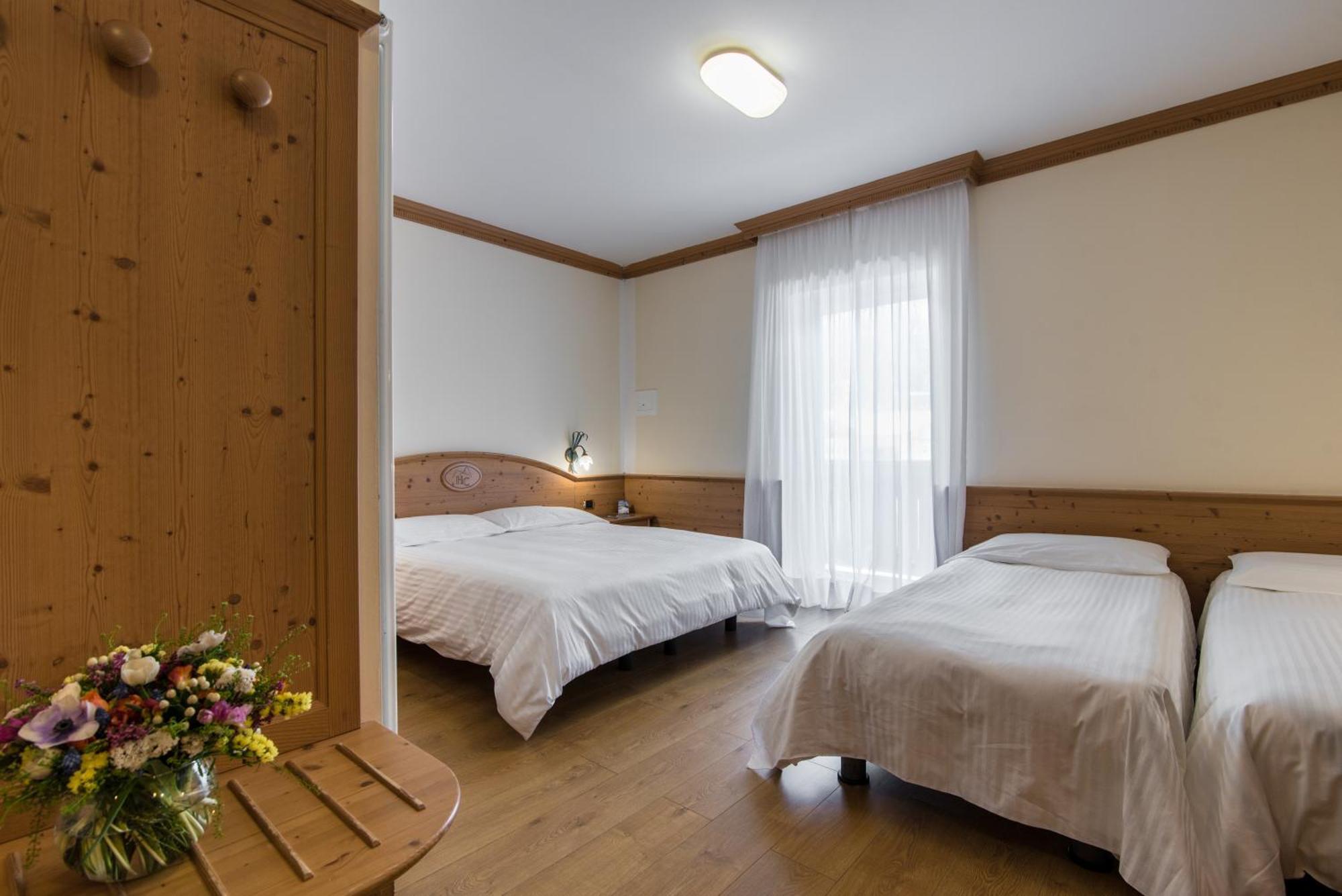 Hotel Colfosco San Martino Di Castrozza Exteriör bild