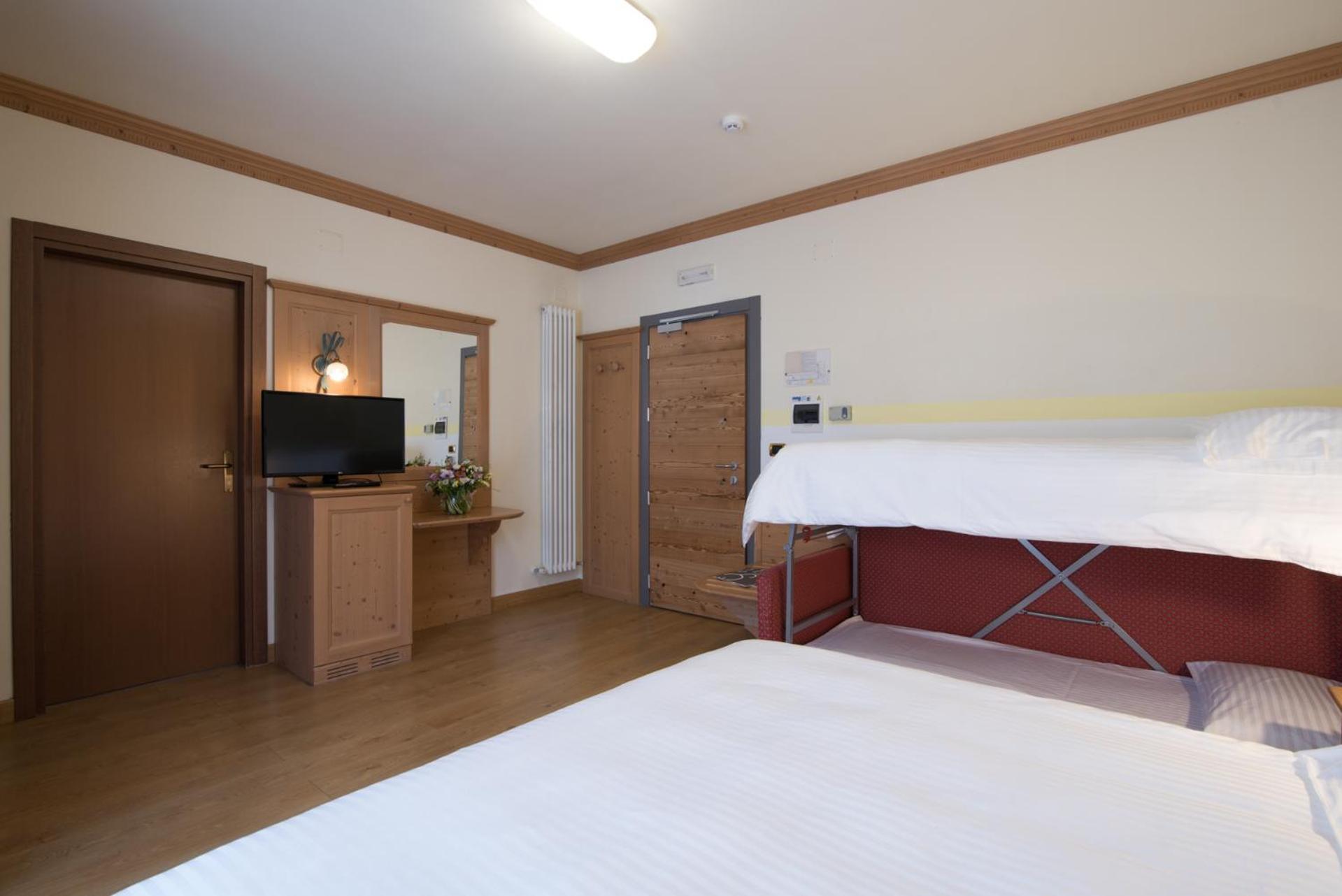 Hotel Colfosco San Martino Di Castrozza Exteriör bild